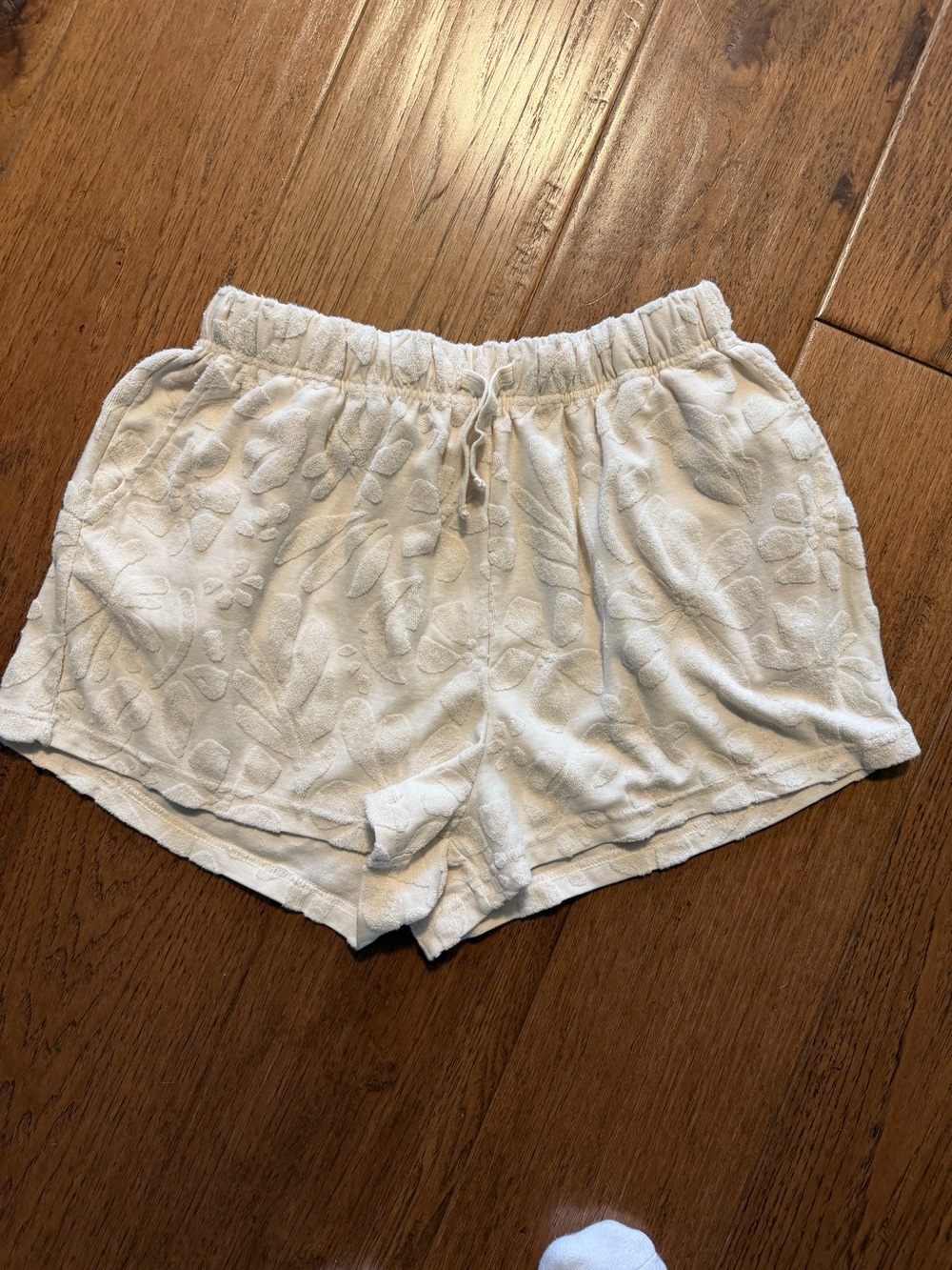 Billabong White Textured Elastic Waist Athletic Shorts